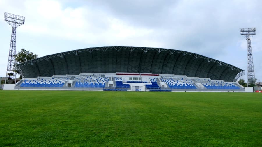 ფოთში საფეხბურთო სტადიონის მშენებლობა სრულდება