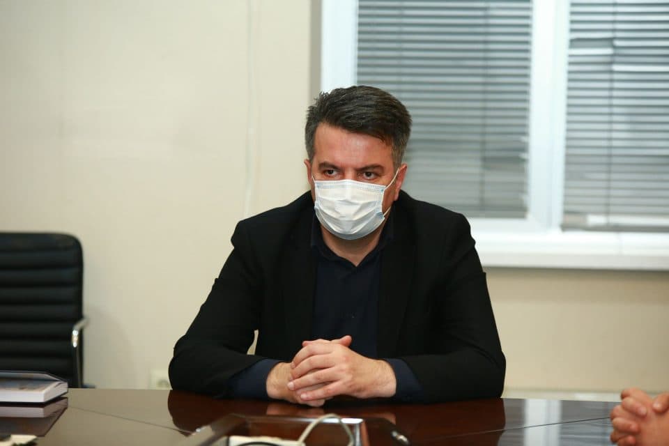 მალხაზ თორია: არსებული შეზღუდვების მკაცრი დაცვა ვირუსის გავრცელების შენელებისათვის უმნიშვნელოვანესია