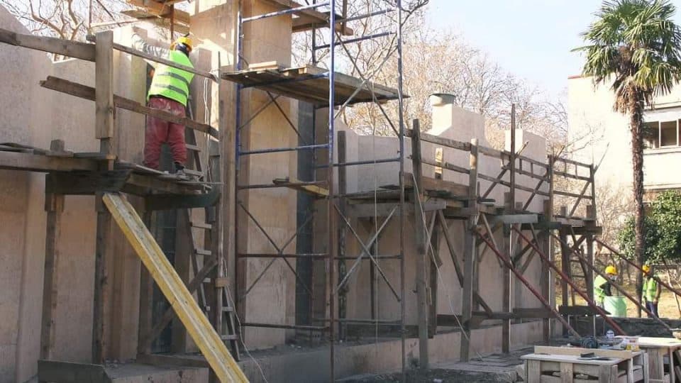 ნარაზენის ადმინისტრაციულ ერთეულში შინმოუსვლელთა მემორიალის რეაბილიტაცია მიმდინარეობს