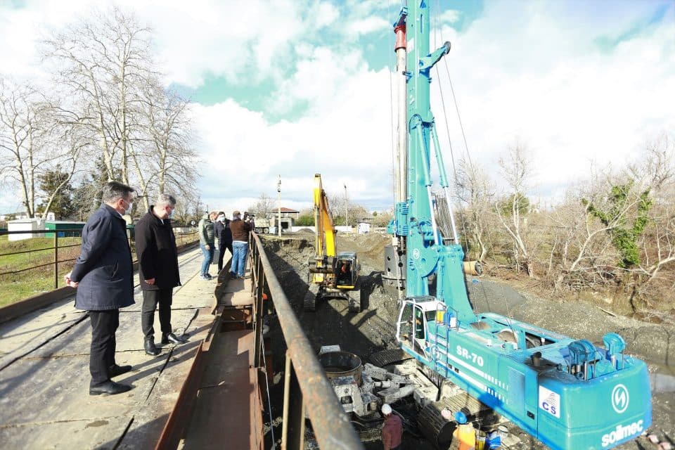 განმუხური-დარჩელის დამაკავშირებელი 150 მეტრიანი ხიდი შენდება