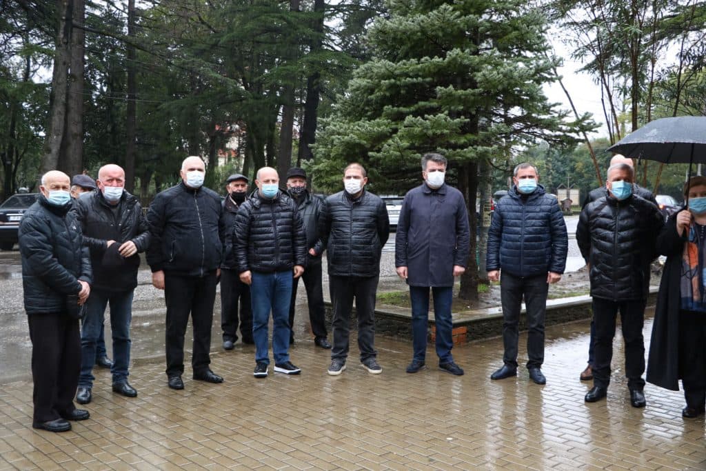 სენაკში ეროვნული გმირის – ჟიული შარტავას ხსოვნას პატივი მიაგეს - image 2