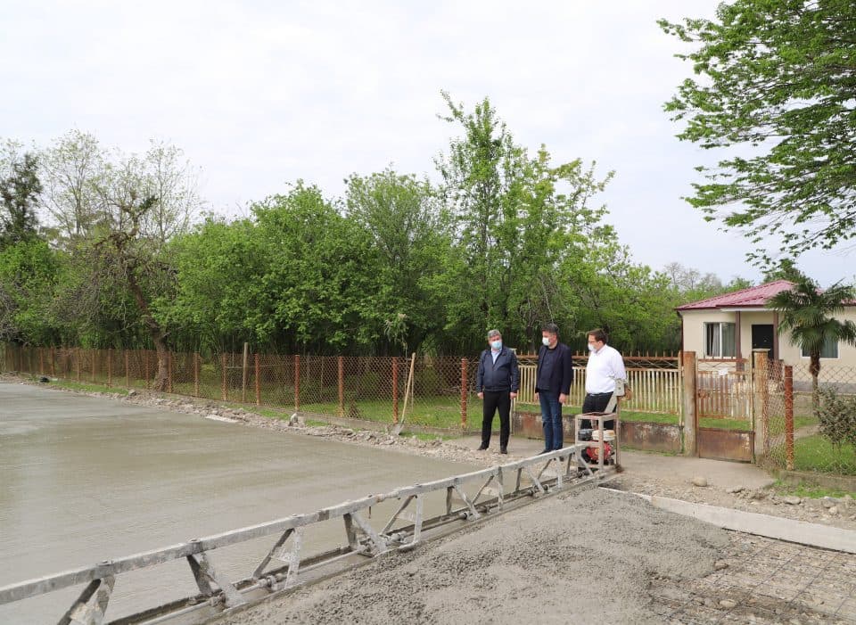 ზუგდიდის მუნიციპალიტეტში საგზაო ინფრასტრუქტურის მოწესრიგება აქტიურად მიმდინარეობს