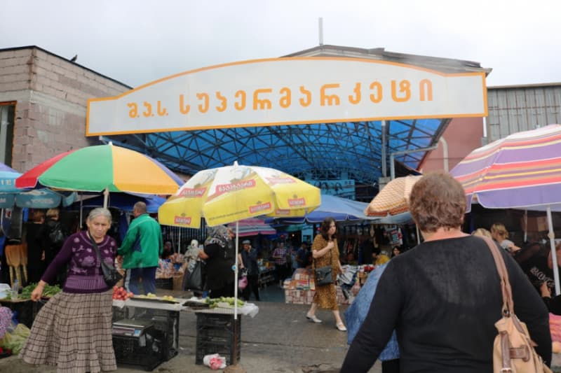 ქურდობა ზუგდიდის ბაზარში – მამაკაცი დაკავებულია