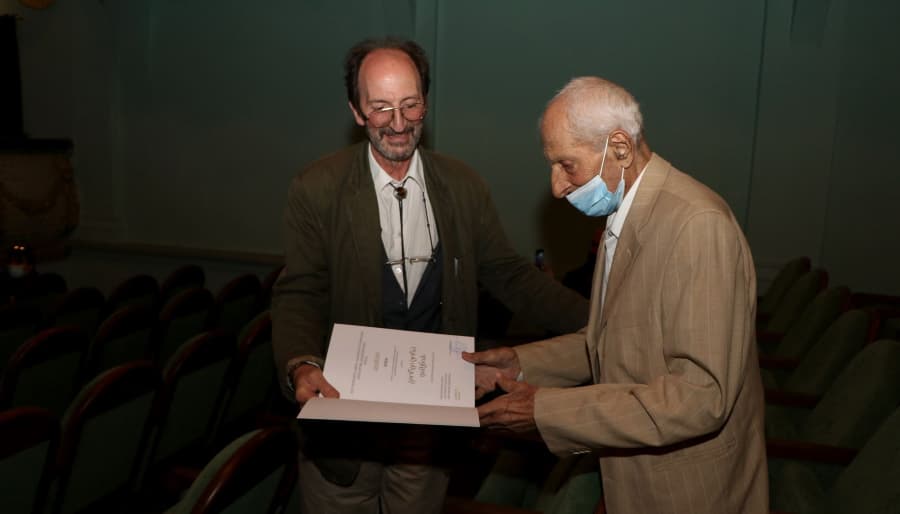 სენაკელ თეატრალებს ,,ამაგდარის“ წოდება მიენიჭათ