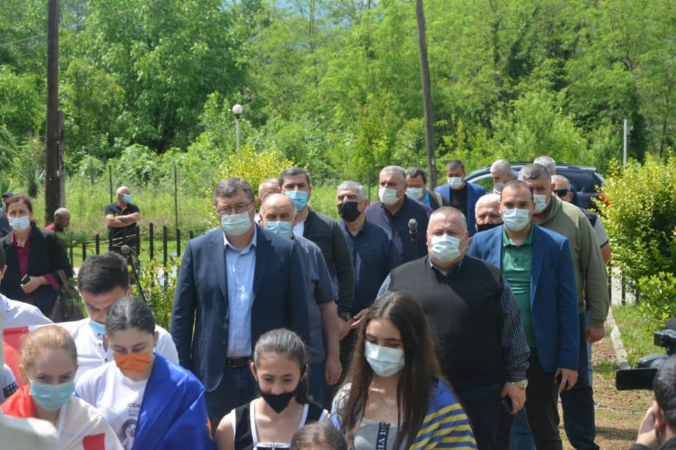 ჩხოროწყუში მერაბ კოსტავას ხსოვნას პატივი მიაგეს