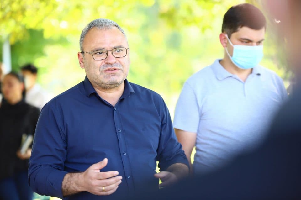 მამუკა წოწერია: შეხვედრებს ვიყენებთ უდიდესი გამოწვევის ვაქცინაციის პოპულარიზაციისთვის და მისასალმებელია, რომ მოსახლეობის ჩართულობა დღითიდღე იზრდება