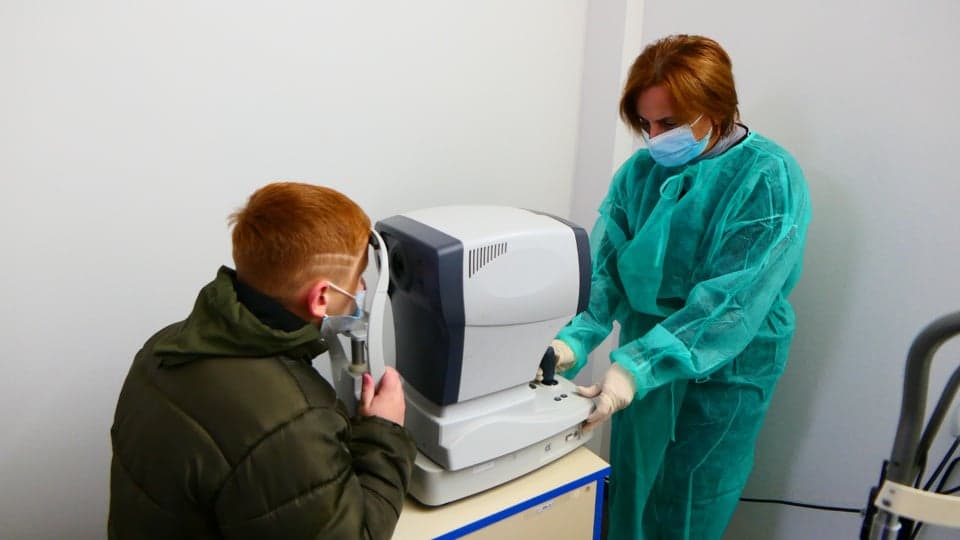 ფოთის მერიის ინიციატივით დაწყებითი კლასის მოსწავლეთა პროფილაქტიკური გამოკვლევები ტარდება