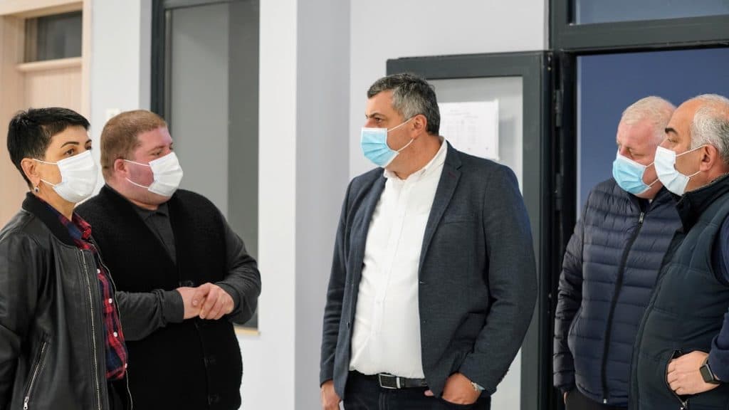 წალენჯიხის მუნიციპალიტეტში ვახტანგ კვარაცხელიას სახელობის N4 საჯარო სკოლის მშენებლობა დასრულდა - image 4