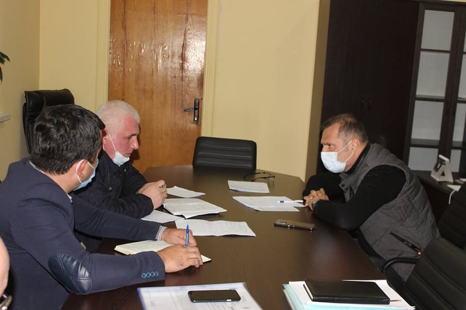 წალენჯიხის მუნიციპალიტეტის მერმა სამუშაო შეხვედრები გამართა - image 2