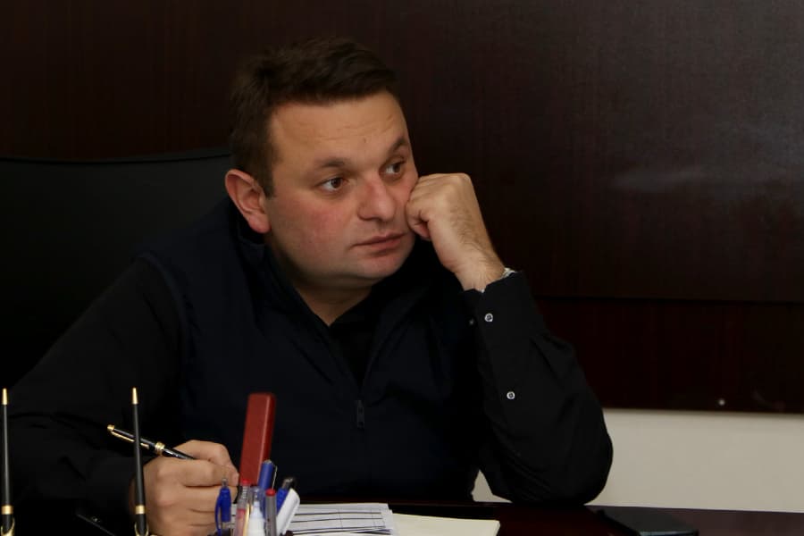 სენაკის მუნიციპალიტეტის მერმა ვახტანგ გადელიამ სამუშაო შეხვედრები გამართა