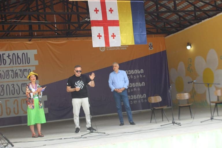 წალენჯიხაში ლიტერატურული ფესტივალი “გრანელი”ოფიციალურად გაიხსნა