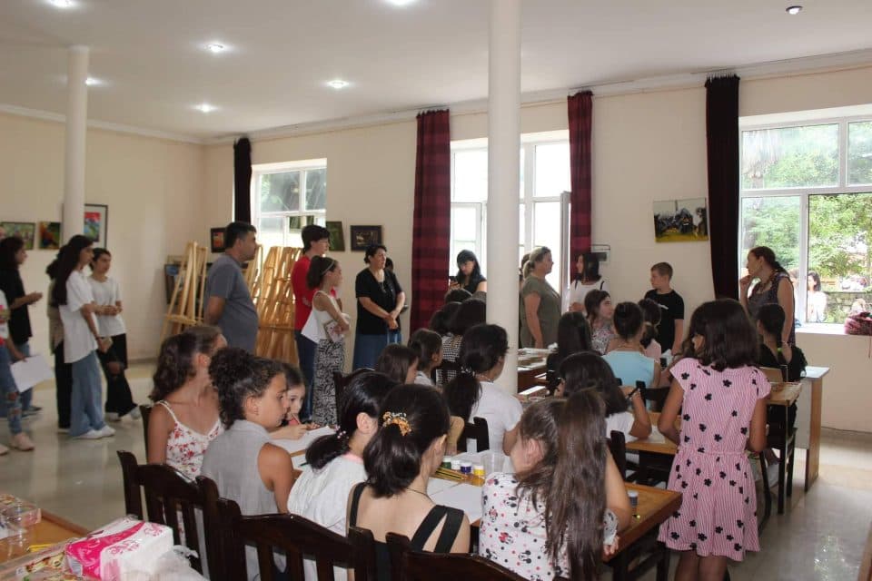 არტ-ფესტივალის ფარგლებში, წალენჯიხის არტ-გალერეაში სასწავლო პროცესის პირველი ეტაპიდაიწყო