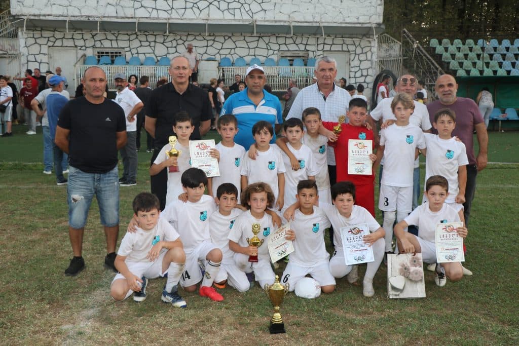 საფეხბურთო ტურნირი ხობში - image 2