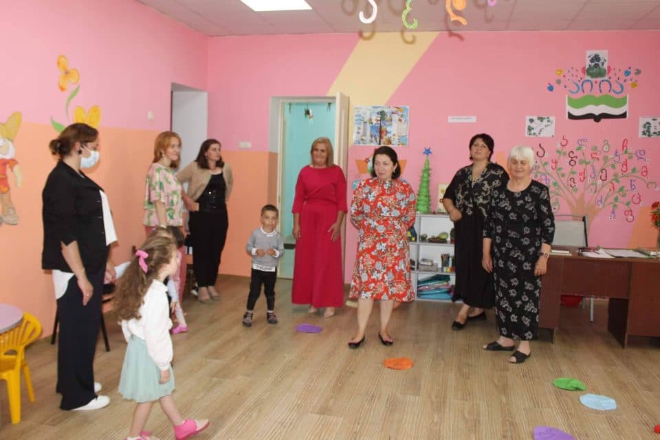 სკოლამდელი სააღმზრდელო-საგანმანათლებლო დაწესებულებათა მართვის ცენტრთან არსებულ 35 საბავშვო ბაღში ახალი სასწავლო წელი დაიწყო