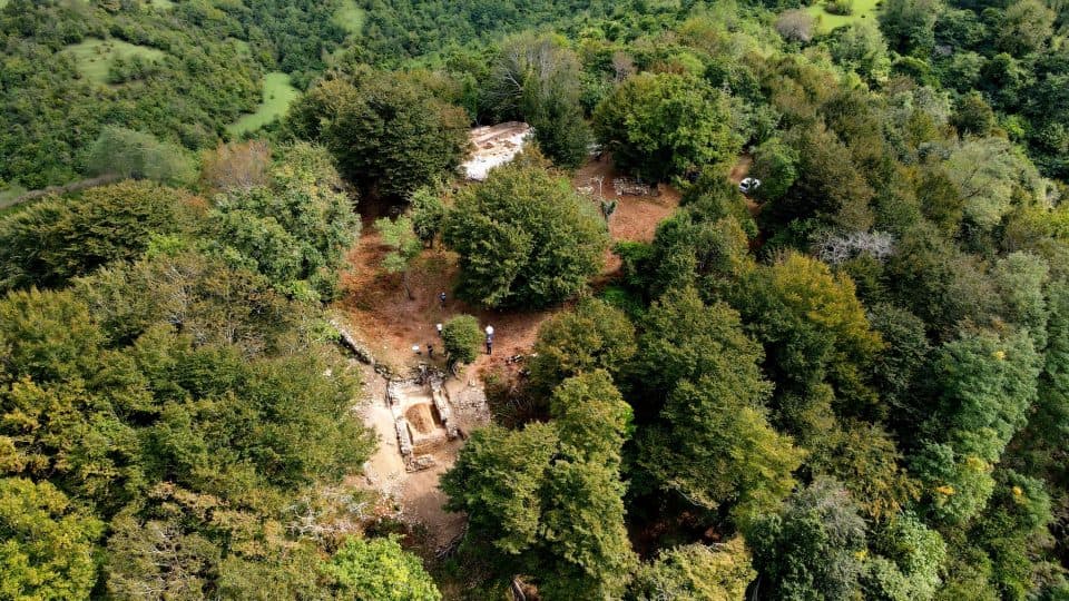 ხობში, “მაჩხომერის” მთაზე არქეოლოგიური გათხრები მიმდინარეობს