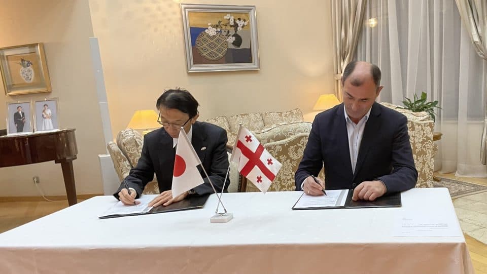 იაპონიის საელჩო მესტიას საზოგადოებრივ ტრანსპორტს შეუძენს