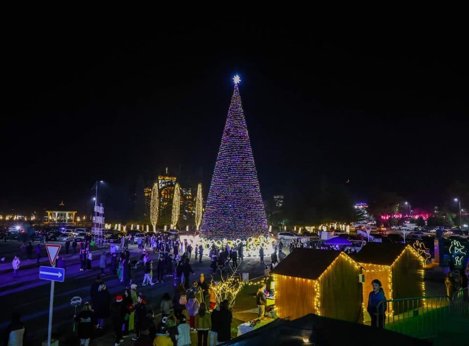 ფოთში საახალწლო ღონისძიებები ყოველდღე ახალი პროგრამით იმართება