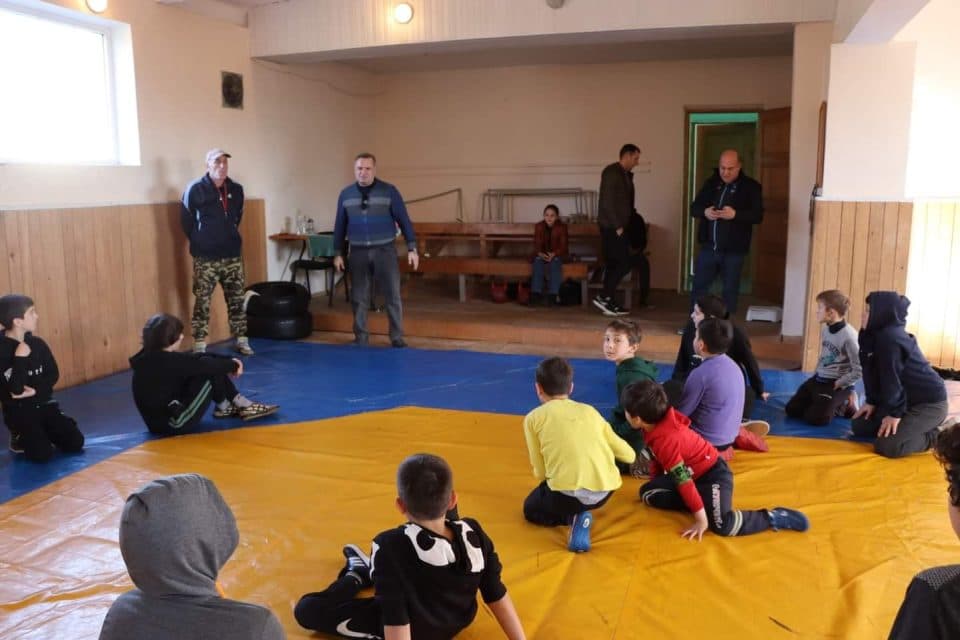 წალენჯიხის მუნიციპალიტეტის მერმა ფოცხოში კარატეს დარბაზი დაათვალიერა