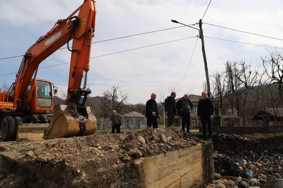 სახელმწიფო რწმუნებულის მოადგილემ მარტვილში პროექტები დაათვალიერა