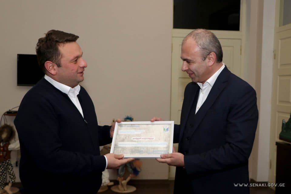 სენაკის მერმა, ღვაწლმოსილ ექიმ-პედიატრს, დარეჯან თოლორდავას, სენაკის საპატიო მოქალაქის წოდება მიანიჭა