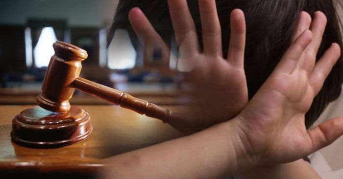 რა ხდებოდა 14 წლის მოზარდის გაუპატიურების ბრალდებით დაკავებული მამისა და მეზობლის პროცესზე