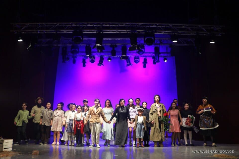 სენაკში, სპექტაკლის – „HELLADOS – გაკვეთილი“ პრემიერა შედგა