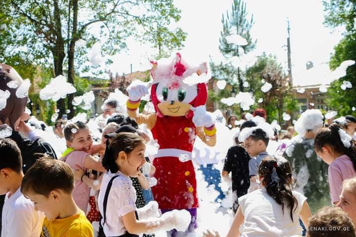 სენაკში, ბავშვთა დაცვის დღე, საზეიმო და გასართობი აქტივობებით აღინიშნა
