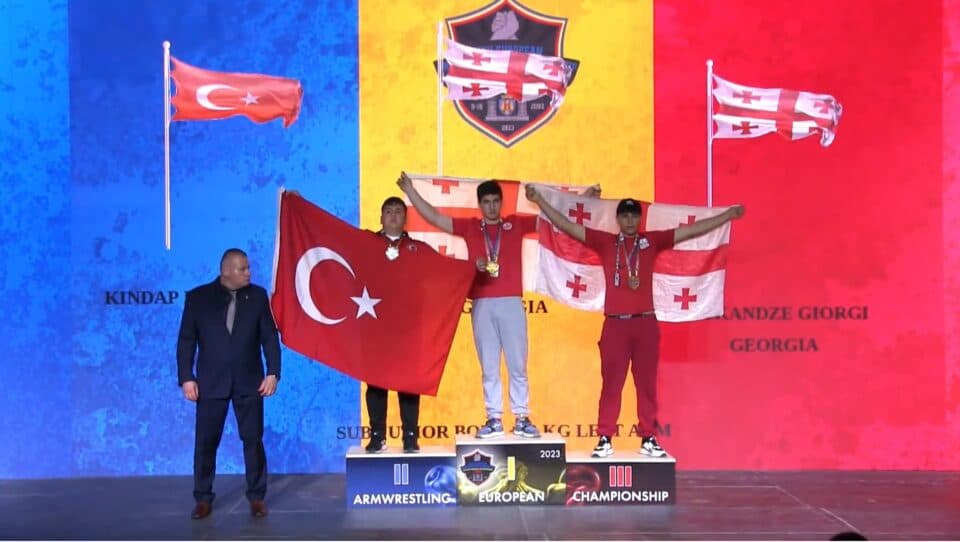 ხობელმა მკლავჭიდელებმა 7 მედალი მოიპოვეს