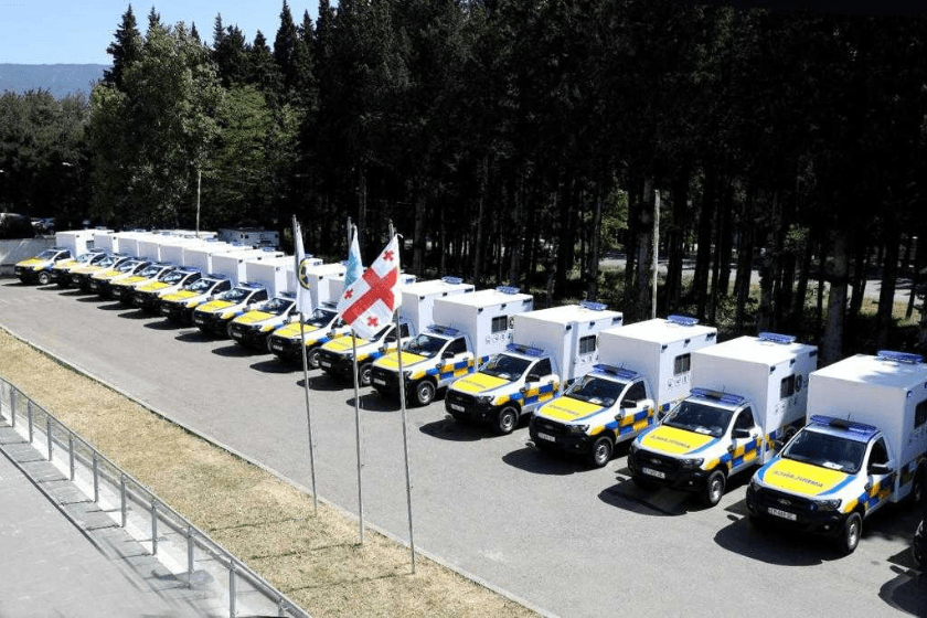 საგანგებო სიტუაციების კოორდინაციისა და გადაუდებელი დახმარების ცენტრის ავტოპარკი 23 სპეცმანქანით განახლდა