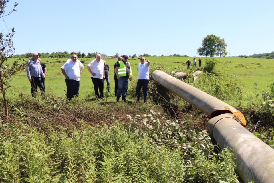 სამეგრელოში სტიქიის შედეგად მიყენებული ზარალის აღწერა შესაბამისმა კომისიებმა დილიდან დაიწყეს