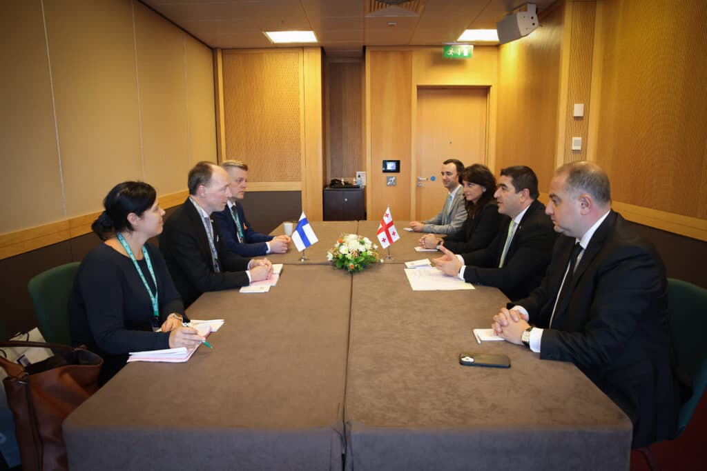 შეხვედრები ევროპელ ლიდრებთან – რას წერს ირაკლი ჩიქოვანი ევროპაში გამართულ შეხვედრებზე - image 7