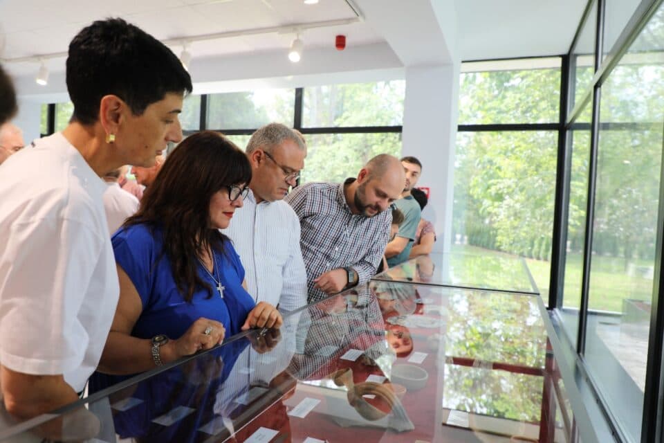 ზუგდიდის ბოტანიკური ბაღის ადმინისტრაციულ შენობაში საგამოფენო სივრცე გაიხსნა