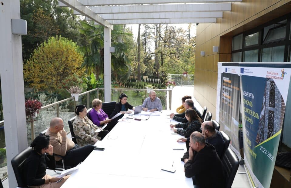 ზუგდიდის მერიამ 32 ახალგაზრდას საზღვარგარეთ განათლების მიღებაში მხარდაჭერა გაუწია