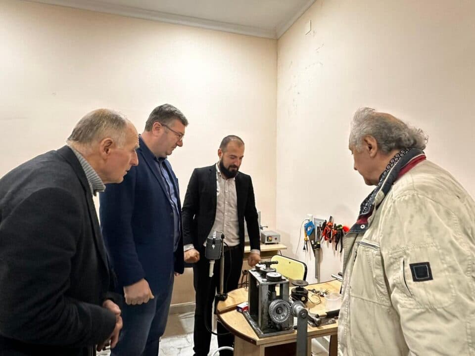 ჩხოროწყუში მერიის მხარდაჭერით სახელოვნებო სკოლა გაიხსნა