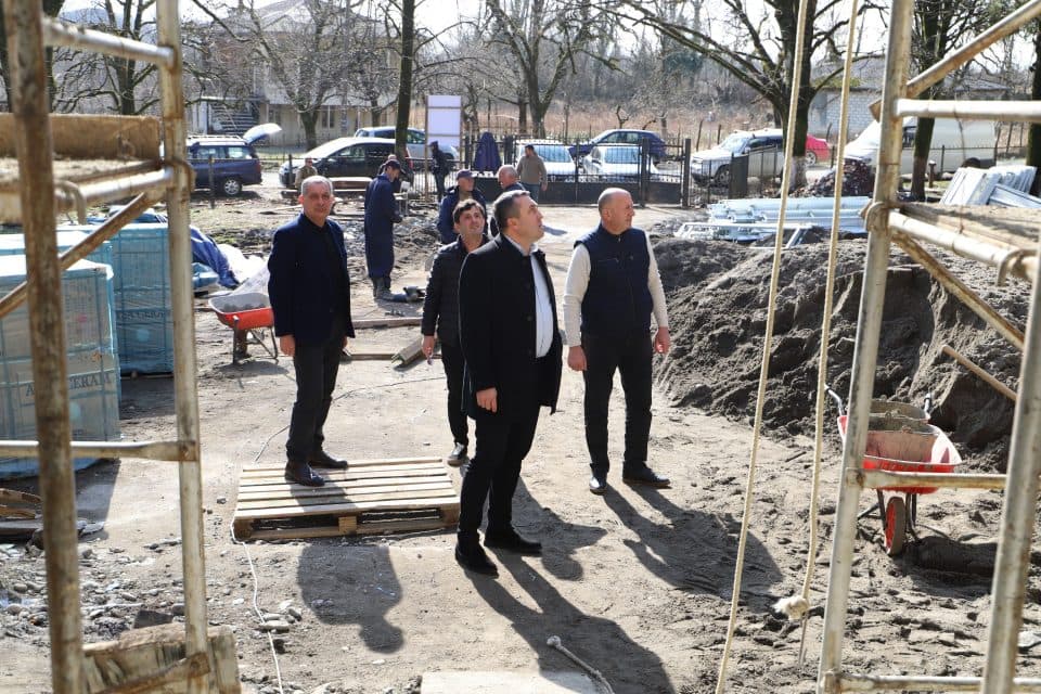 მარტვილში  საჯარო სკოლის სრული რეაბილიტაცია მიმდინარეობს