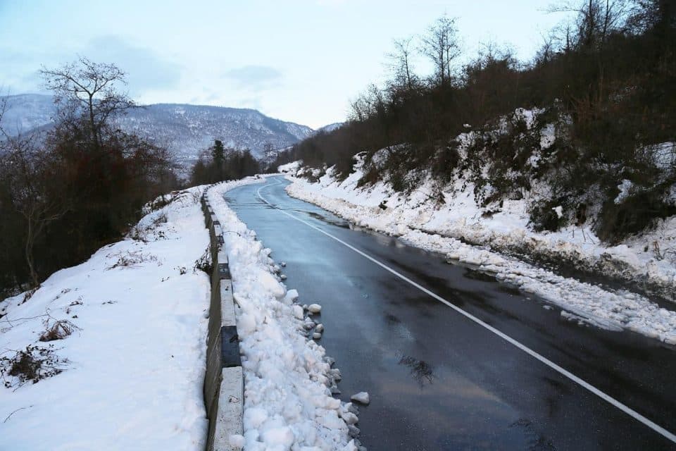 ჯვარი-ხაიშის მიმართულებით მისაბმელიანი და ნახევრადმისაბმელიანი ავტოტრანსპორტის მოძრაობა აღდგა