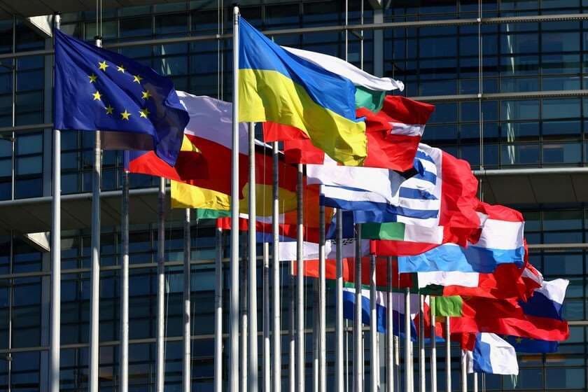 ევროპარლამენტში ორი რეზოლუცია მიიღეს, რომლებშიც საქართველოს ტერიტორიული მთლიანობისა და სუვერენიტეტის მხარდაჭერი მხარდამჭერი განცხადებები შევიდა