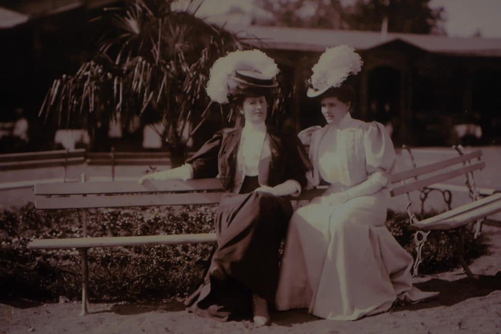 ფოტორეპორტაჟი დადიანების დედოფლისეული სასახლიდან - image 25