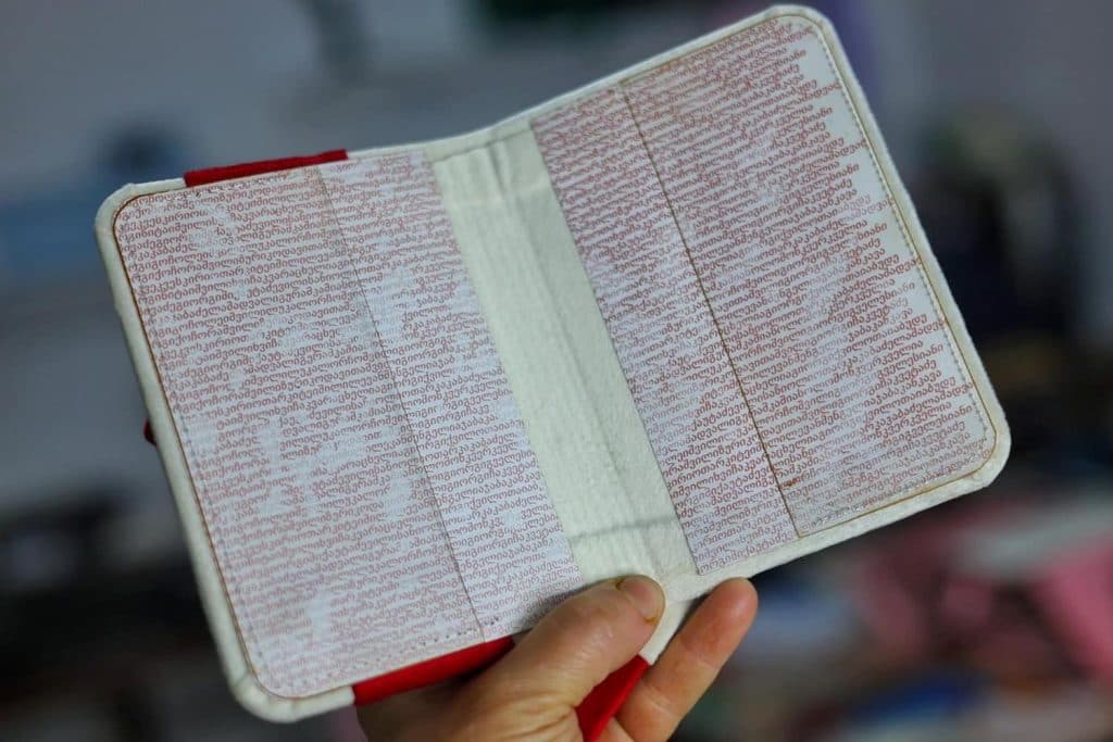 საქართველოს ნაკრების გამარჯვების აღსანიშნავად ზუგდიდში პასპორტის ორიგინალური შალითი შექმნეს [ფოტო] - image 4