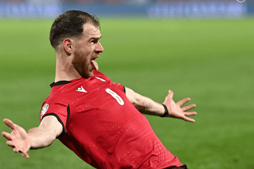 საქართველო ლუქსემბურგის ნაკრებს ამარცხებს. მეტოქეს გოლი ბუდუ ზივზივაძემ გაუტანა