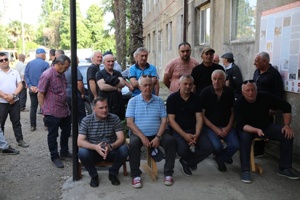 გუბერნატორი კეთილმოწყობის ცენტრის თანამშრომლებზე: ისინი განსაკუთრებულ მადლობას და მეტ თანადგომას იმსახურებენ - image 3