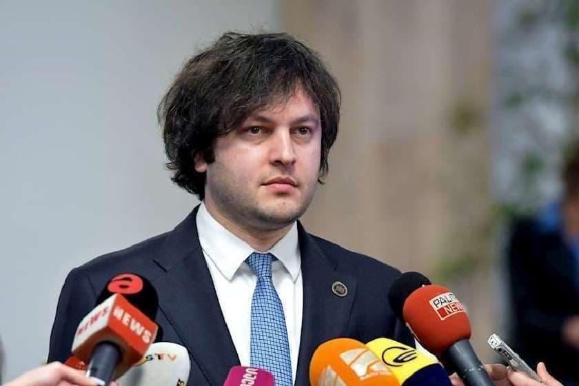 ირაკლი კობახიძე: ჩინური კომპანიის მონაწილეობით ამ პროექტის განხორციელება განსაკუთრებით მნიშვნელოვანია გამომდინარე იქიდან, რომ ჩინურ ტვირთებს ენიჭება განსაკუთრებული მნიშვნელობა ამ პორტის მაქსიმალურად ეფექტიანი ფუნქციონირებისათვის