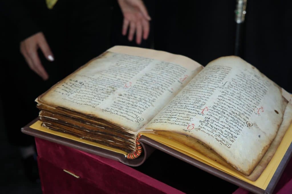 რესტავრირებული ქურაშის ოთხთავი ეცერის თემში დაბრუნდა [ფოტო] - image 8