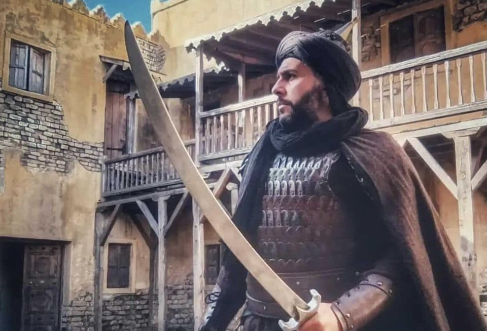 გაიცანით ქართველი ვინც ცნობილ თურქ ვარსკვლავებთან ერთად რეიტინგულ სერიალებში მონაწილეობს