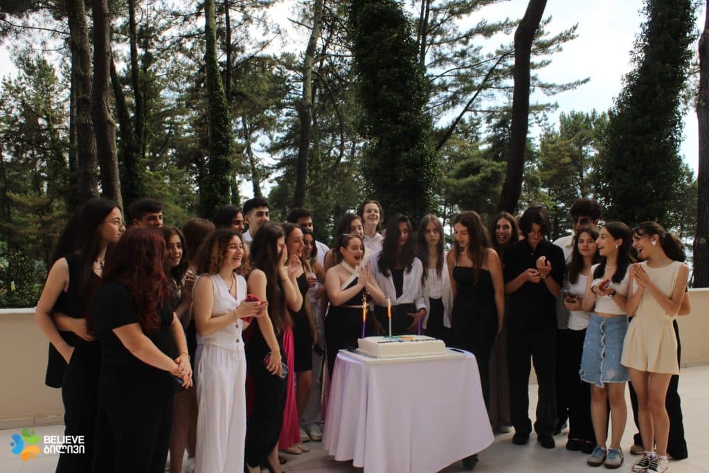 ფონდი ბილივი ათი წლია სოციალურად დაუცველი ბავშვებისა და მოსწავლე-ახალგაზრდების ცხოვრების გაუმჯობესებაზე მუშაობს - image 2