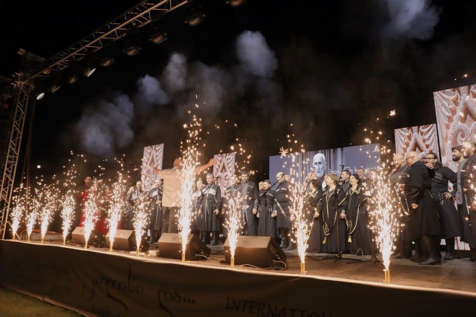 ზუგდიდში ფოლკლოროს საერთაშორისო ფესტივალი გალა კონცერტით დასრულდა