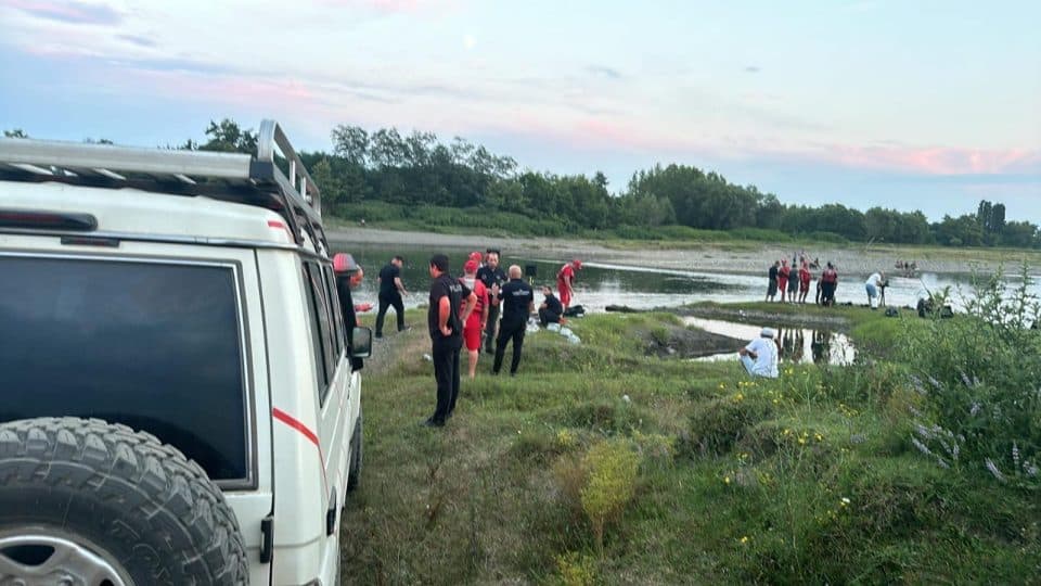 მდინარე ენგურში 15 წლის მოზარდის ცხედარი იპოვეს
