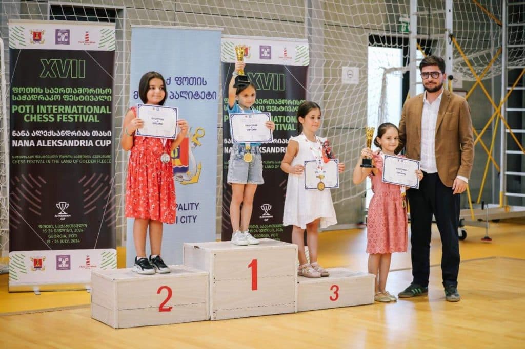 ფოთში საერთაშორისო საჭადრაკო ფესტივალი ჩატარდა - image 2