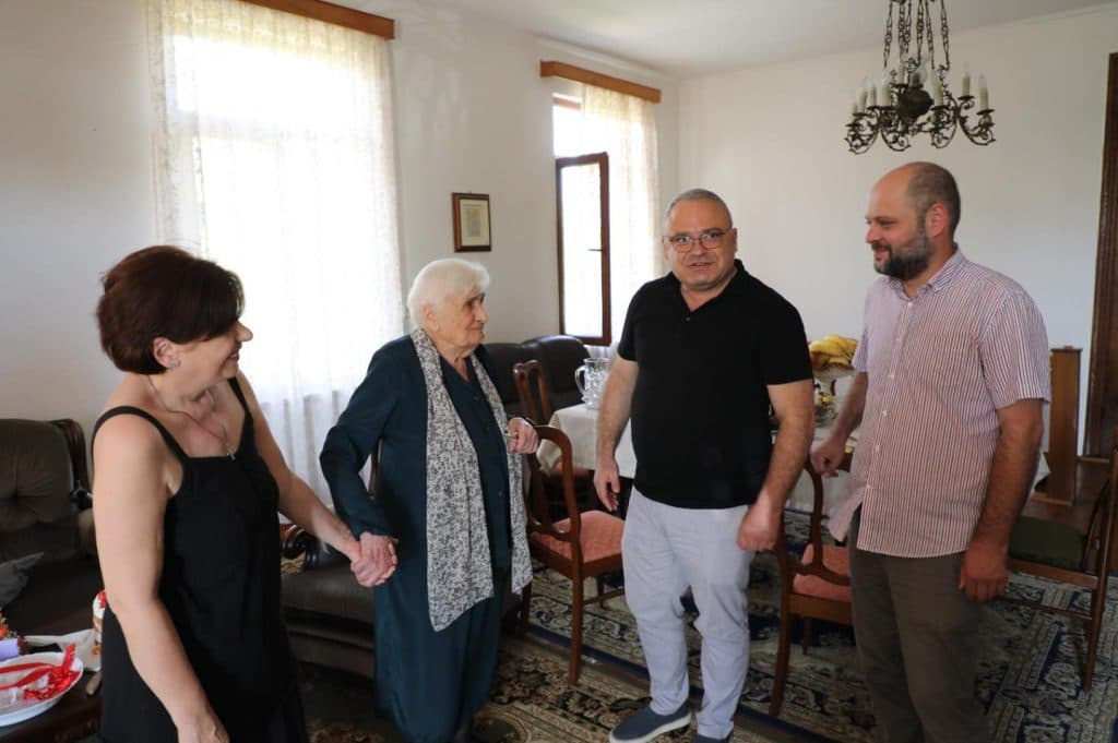 ზუგდიდში მცხოვრები ნუცა გერგებადა 100 წლის გახდა - image 3