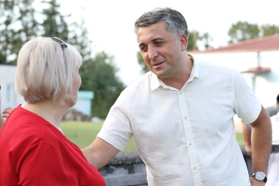 დავით კოდუა: პარლამენტში ჩემი უფლებამოსილების ცნობის დღიდან დავიწყებ ყველა სოფლისა და ქალაქის ყველა უბანში პრიორიტეტების დოკუმენტის შექმნას